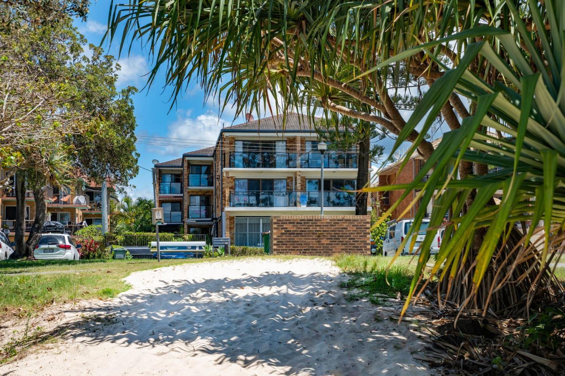 Lou's Tiki Pad * Gold Coast